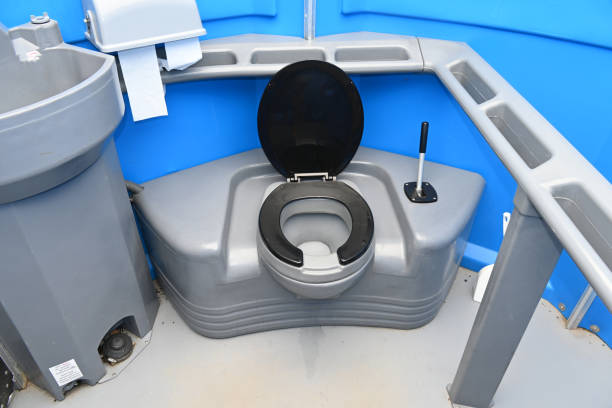 Best Affordable portable toilet rental  in Two Rivers, WI